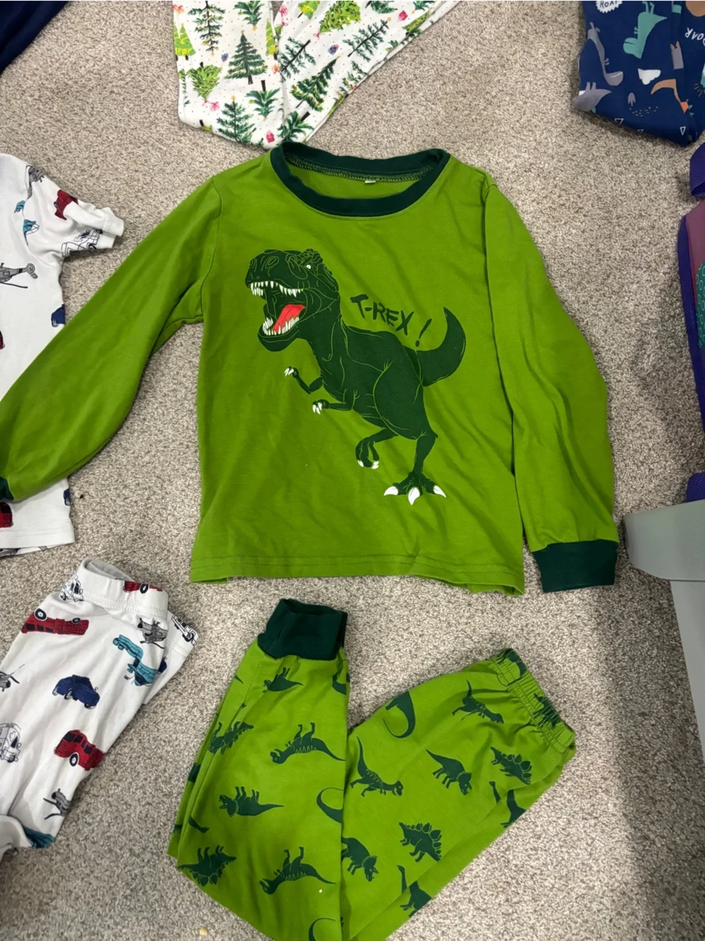 Lot of boy long sleeve pajama sets size 6/6T dinosaur  pajamas Old Navy pajamas